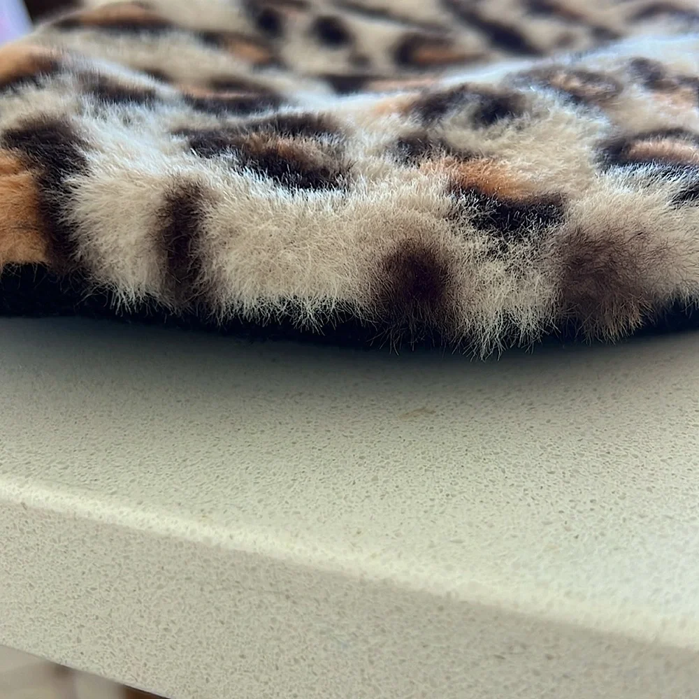 Fabdog Leopard Jacket - Picture 3 of 14